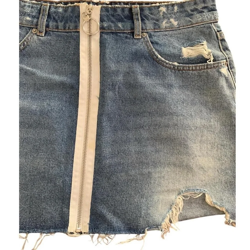 Zara Trafaluc Mini Medium Wash Denim Skirt - Picture 2 of 4